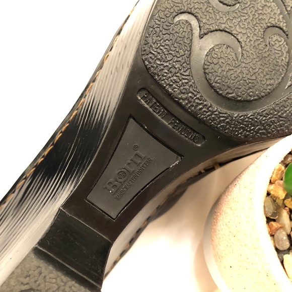 HP💫🌹Born Leather Clogs - Picture 4 of 11